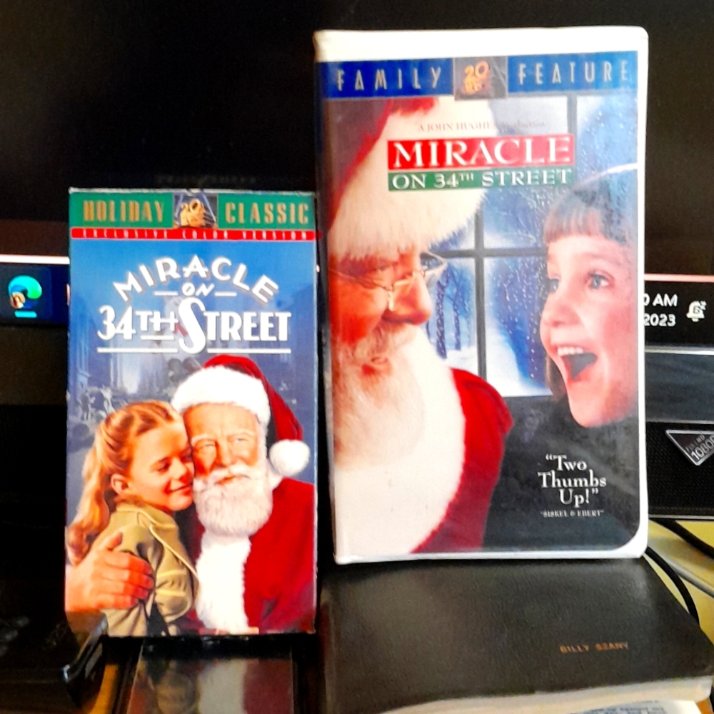 A Holiday VHS Double Take! Miracle on 34th Street!